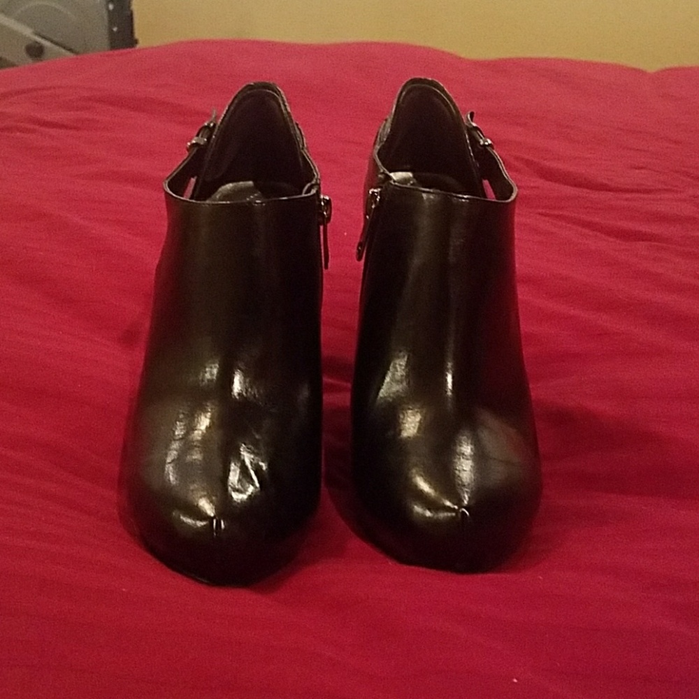 Guess booties
